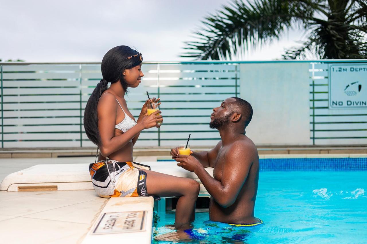 Hotel Ibis Styles Accra Airport Esterno foto