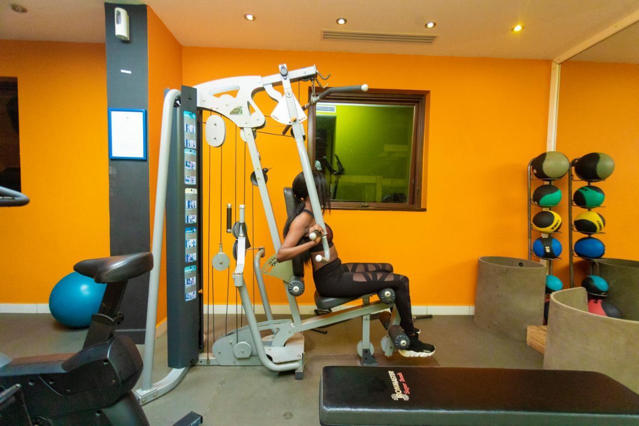 Hotel Ibis Styles Accra Airport Esterno foto