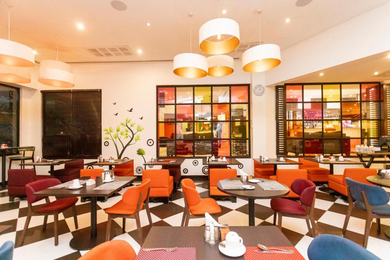 Hotel Ibis Styles Accra Airport Esterno foto