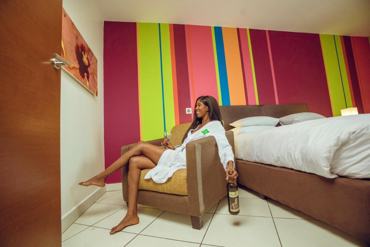 Hotel Ibis Styles Accra Airport Esterno foto