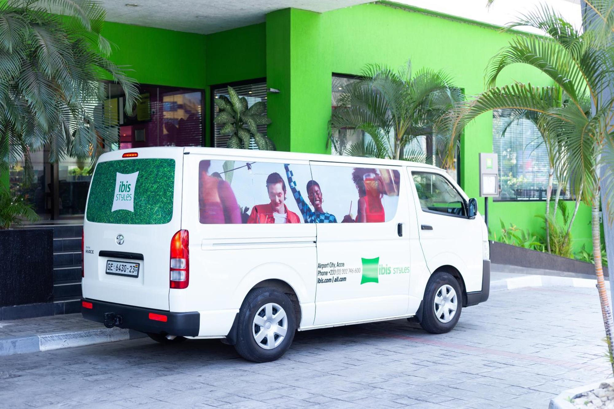 Hotel Ibis Styles Accra Airport Esterno foto