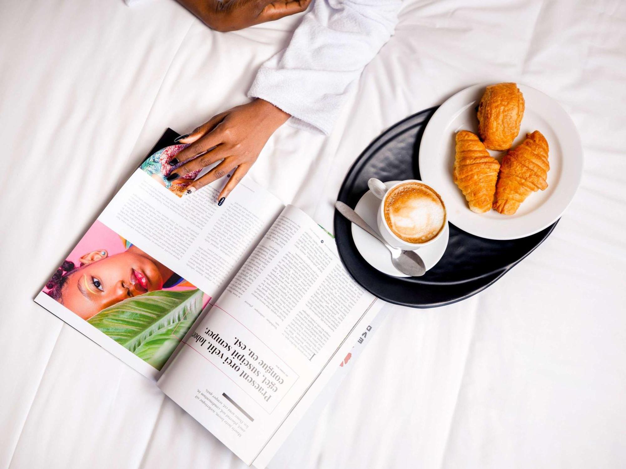 Hotel Ibis Styles Accra Airport Esterno foto