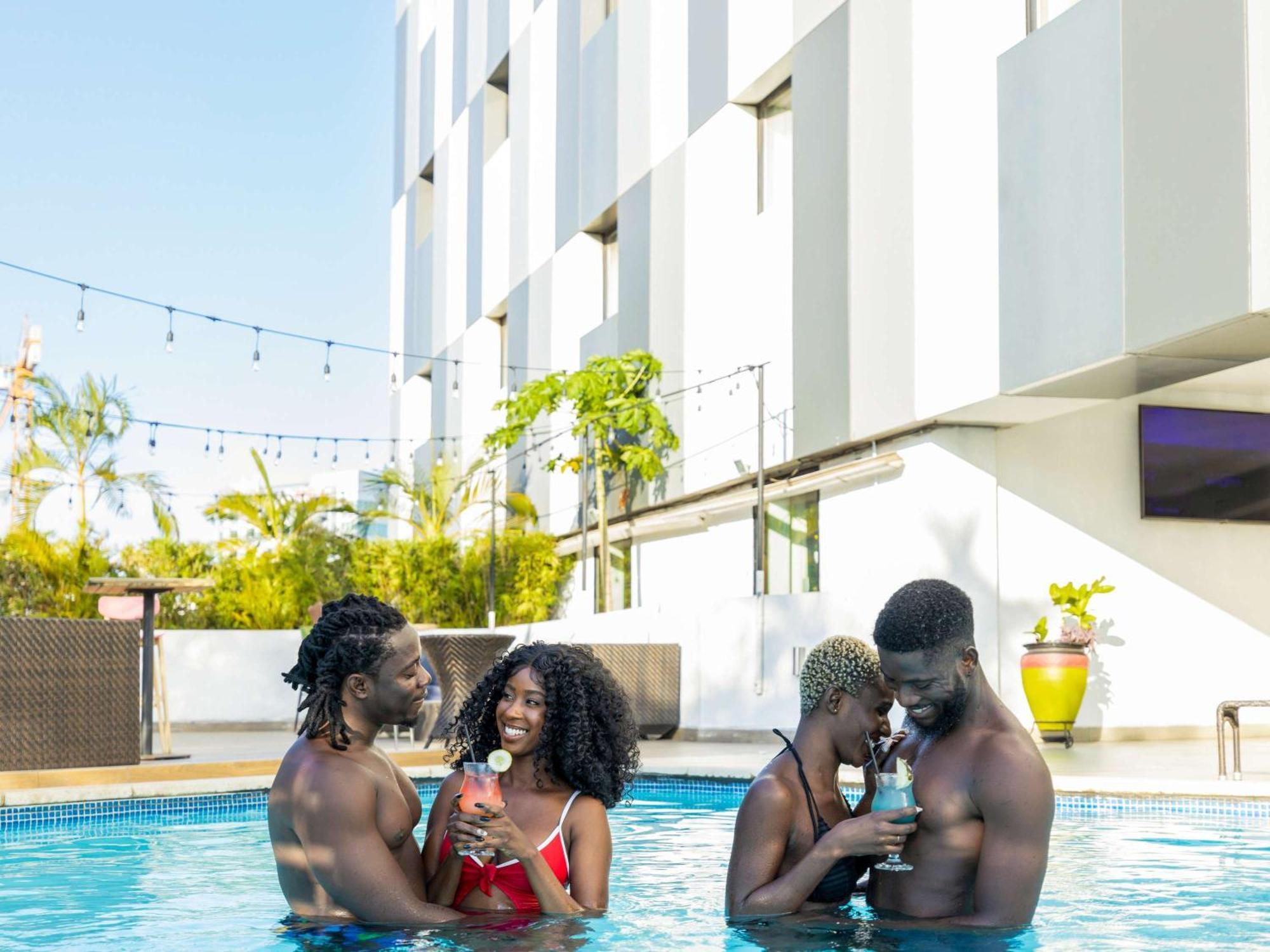 Hotel Ibis Styles Accra Airport Esterno foto