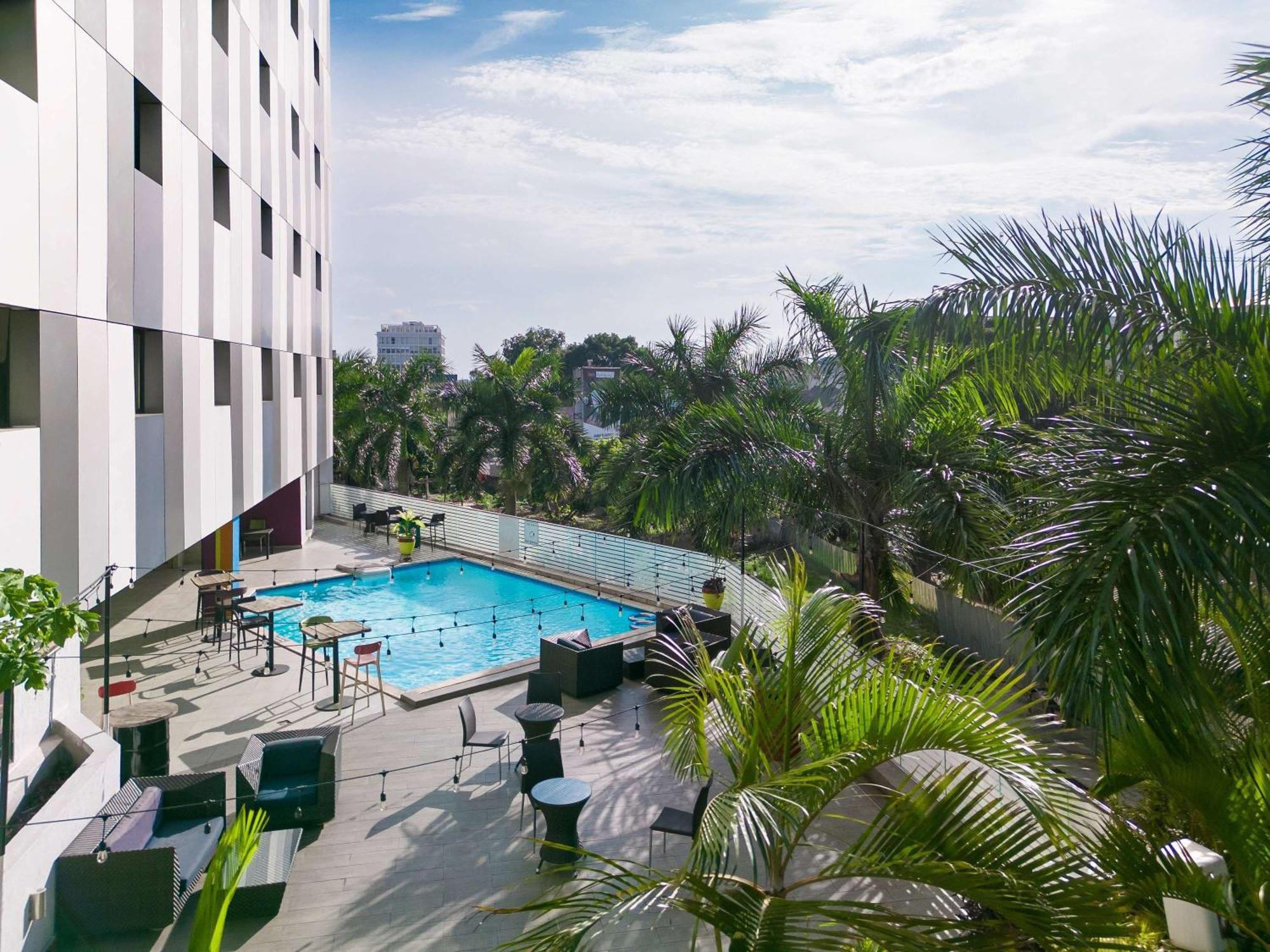 Hotel Ibis Styles Accra Airport Esterno foto