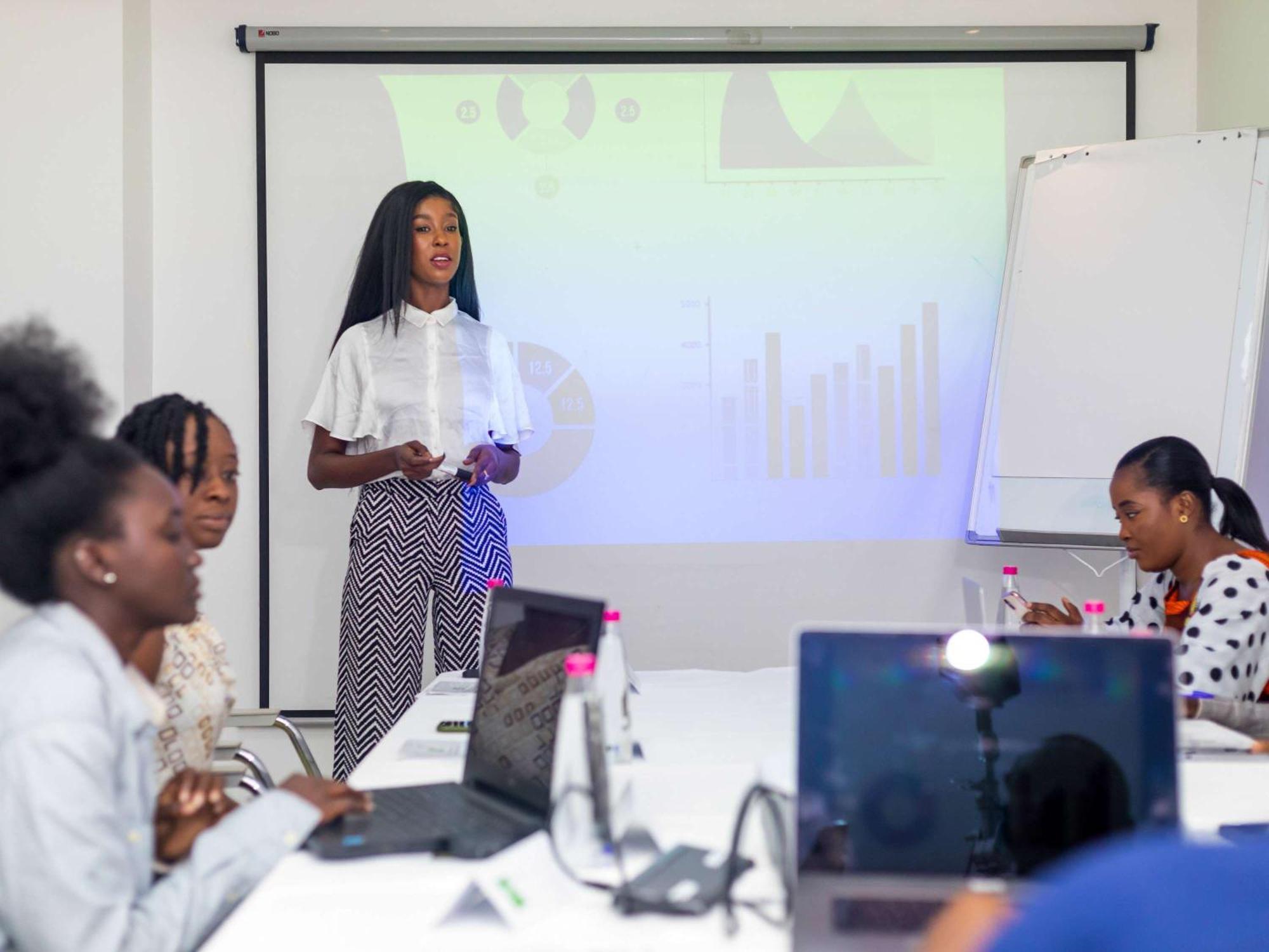 Hotel Ibis Styles Accra Airport Esterno foto
