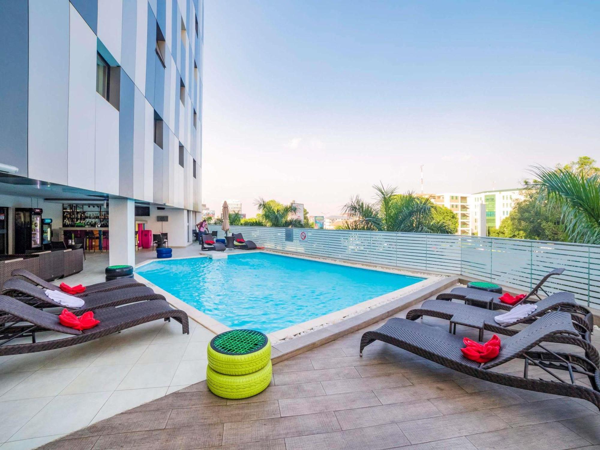Hotel Ibis Styles Accra Airport Esterno foto